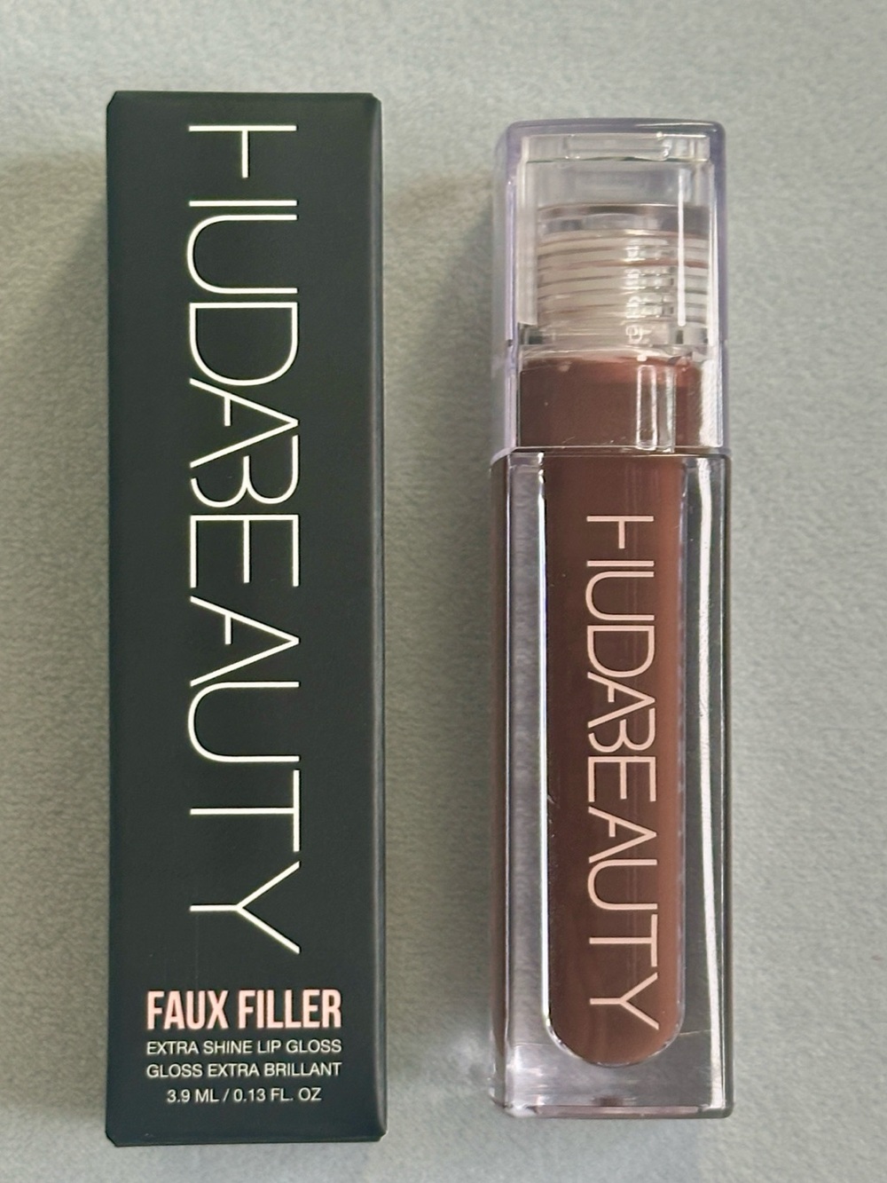 🎨 HUDA BEAUTY | FAUX FILLER SHINY NON-STICK LIP GLOSS